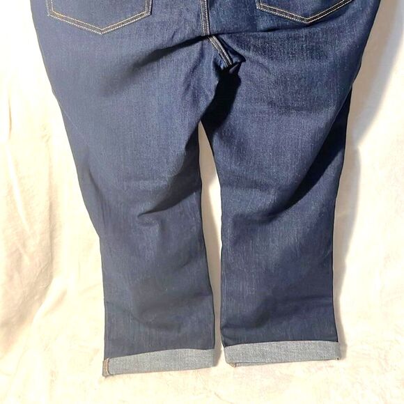 Mid-Rise Wow Boyfriend Straight Jeans - Size 18 - Picture 4 of 6